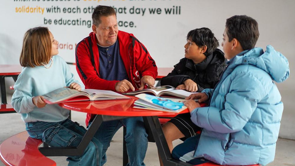 Copia de GermanInternationalSchool_Brochure (2).jpg