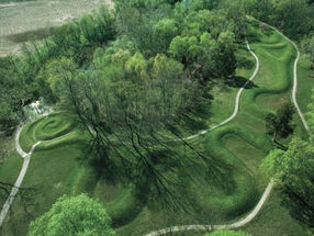 THE MOUND BUILDERS OF AMEXUM: Serpent (Effigy) Mounds