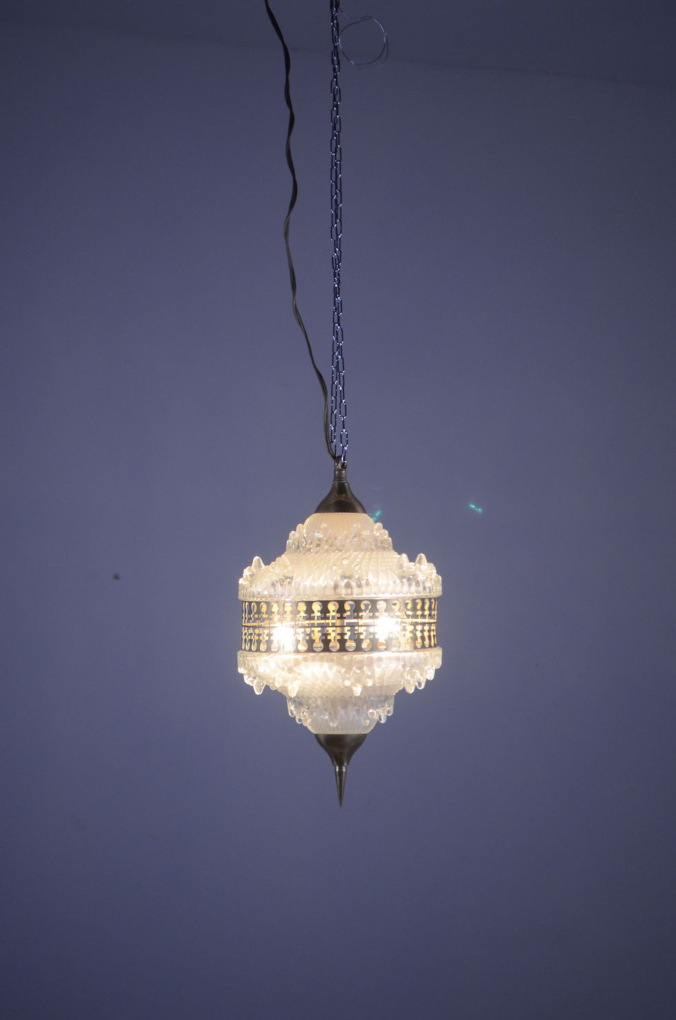 フフランスアンティーク 1930年代の吊り下げガラスランプ