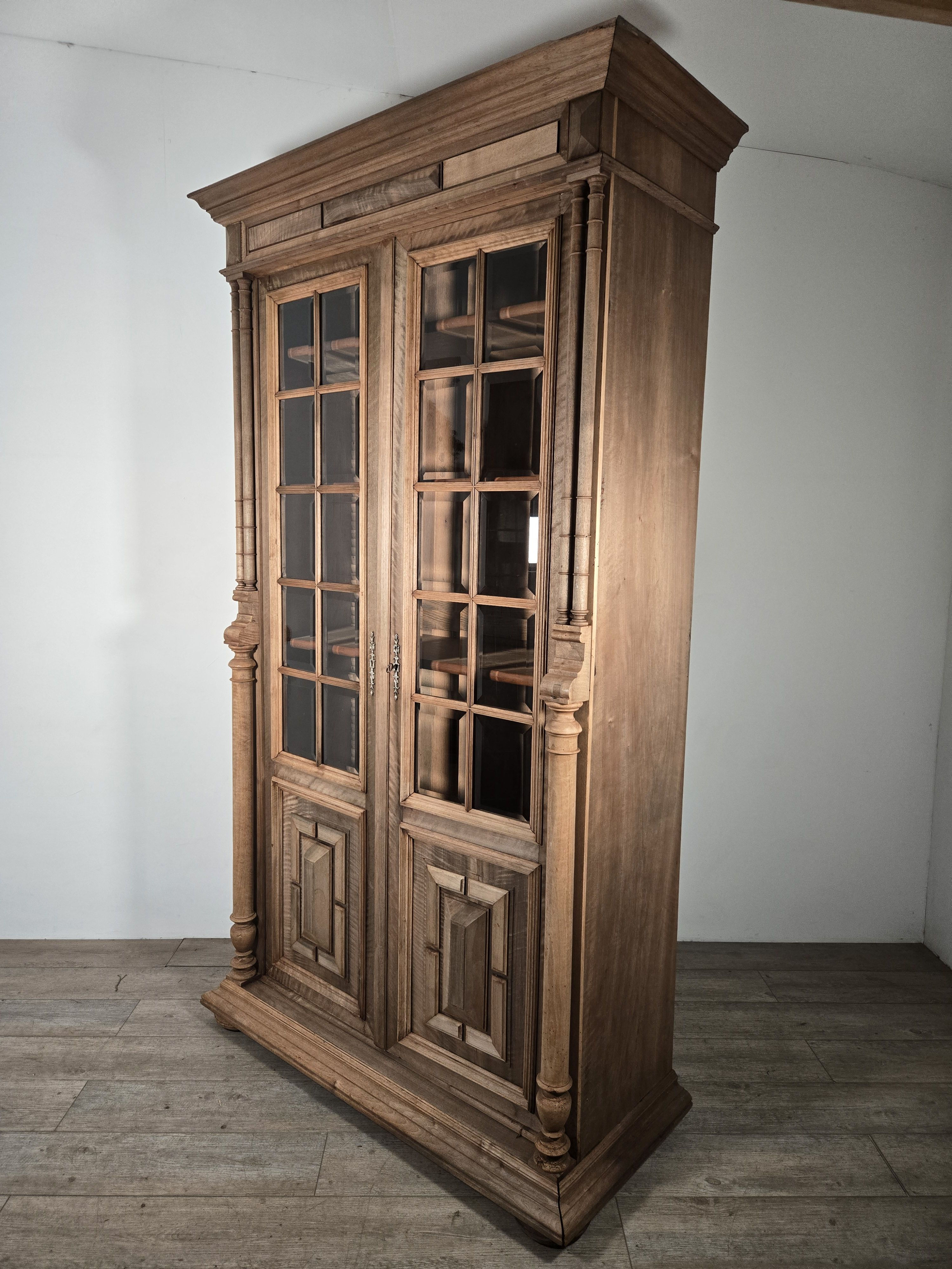 フランス アンティーク 　木製キャビネット　エレガントなキャビネット　インパクト大　美家具　お洒落　ショップディスプレー　店舗什器