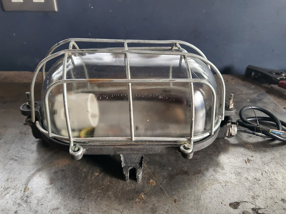 Miniature : フランス アンティーク とても大きいインダストリアル  鋳鉄 カプセルランプ..