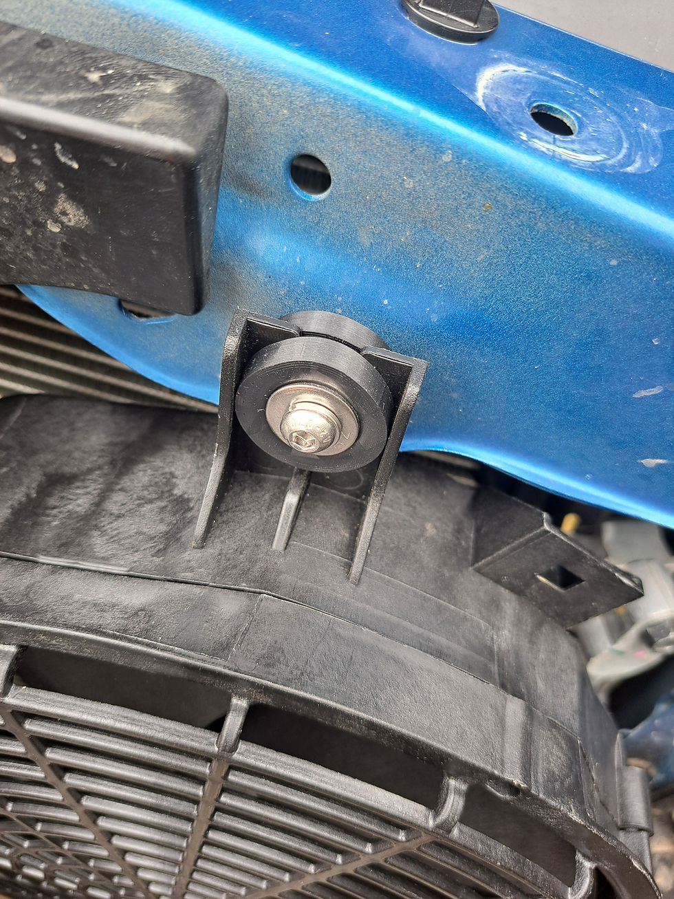 Thumbnail: Mitsubishi Triton MR Fan Mounts