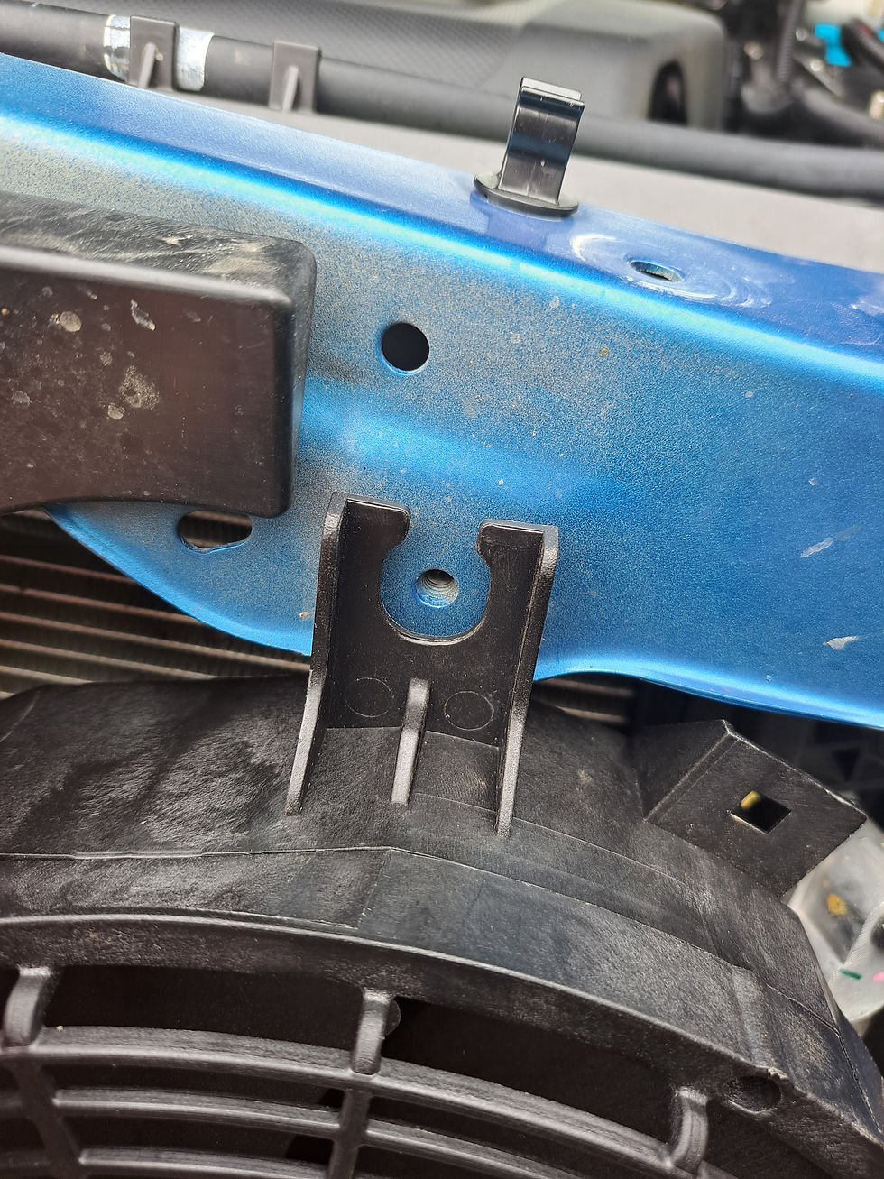 Thumbnail: Mitsubishi Triton MR Fan Mounts