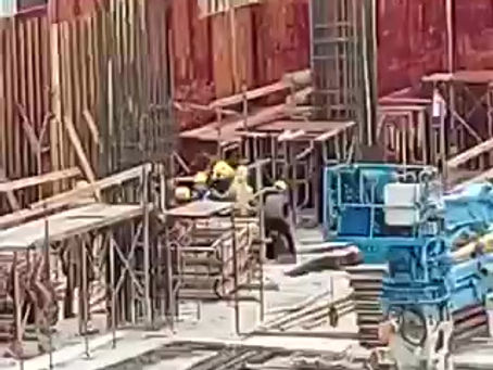 工作時與同事爭執, 打交, 可唔可以報工傷?