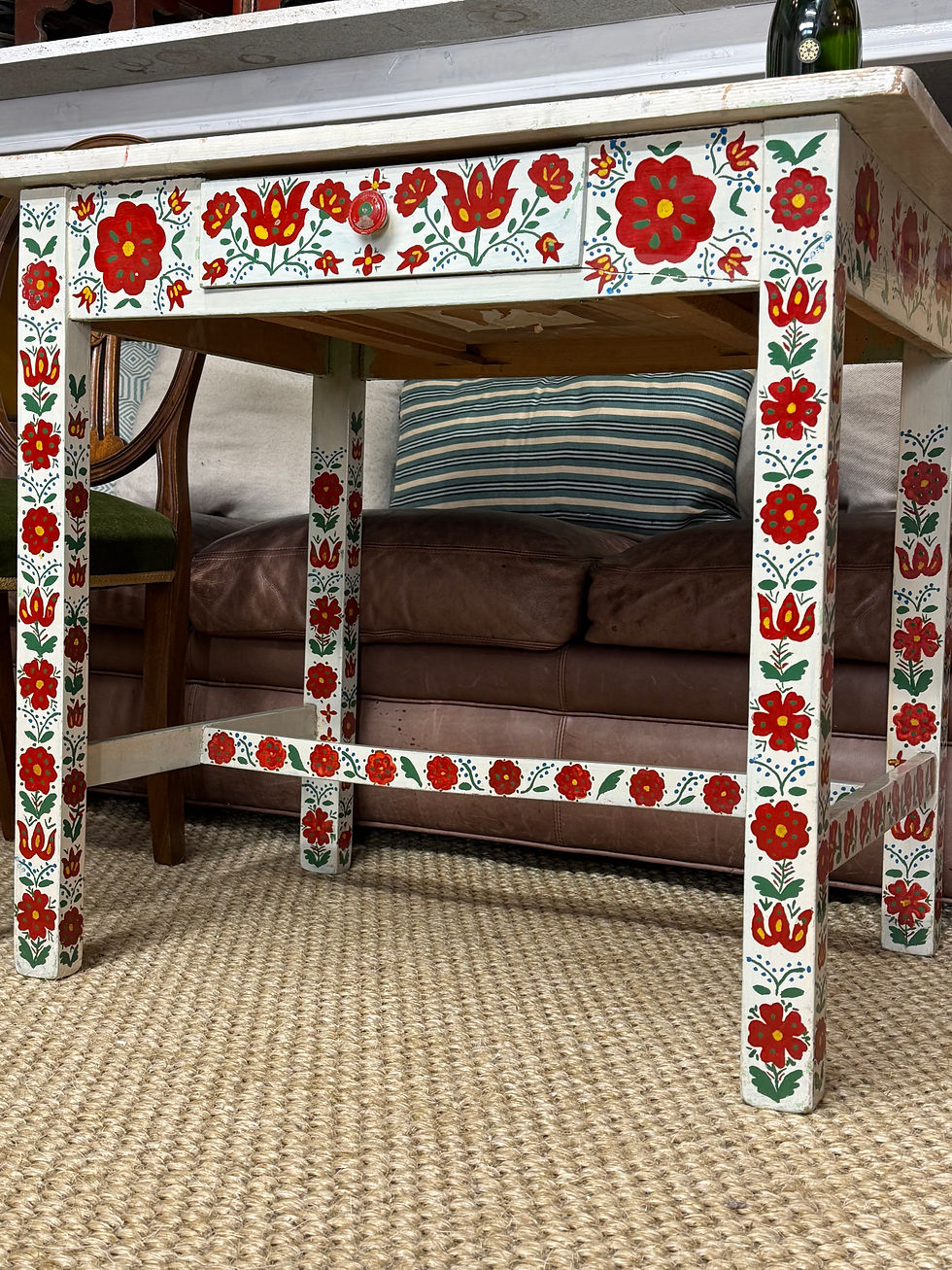 Thumbnail: Sweet Swedish Style Desk Breakfast Table