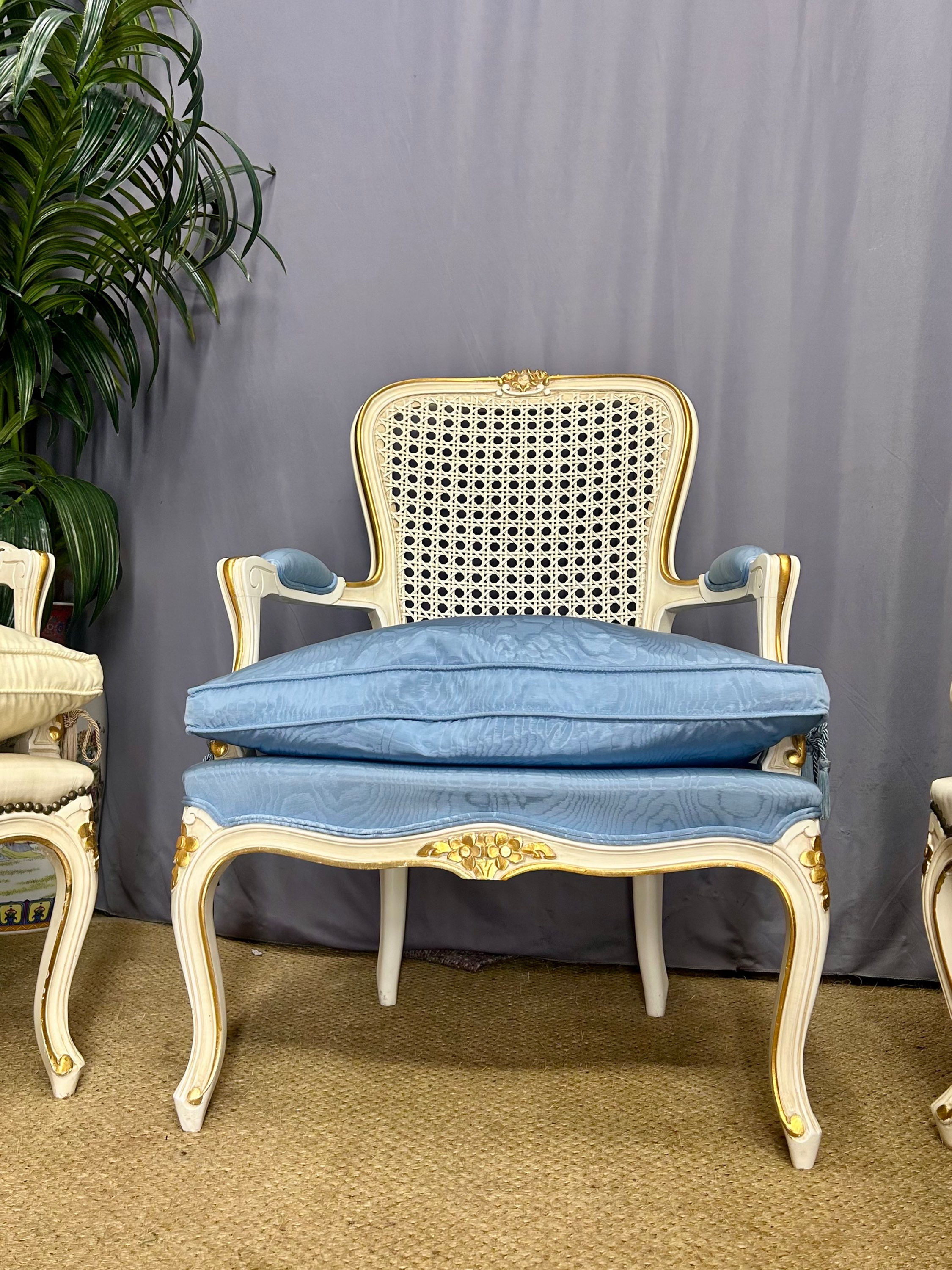 Vintage Style French Armchair Love Seat Bergere Louis XV Style Accent Chair