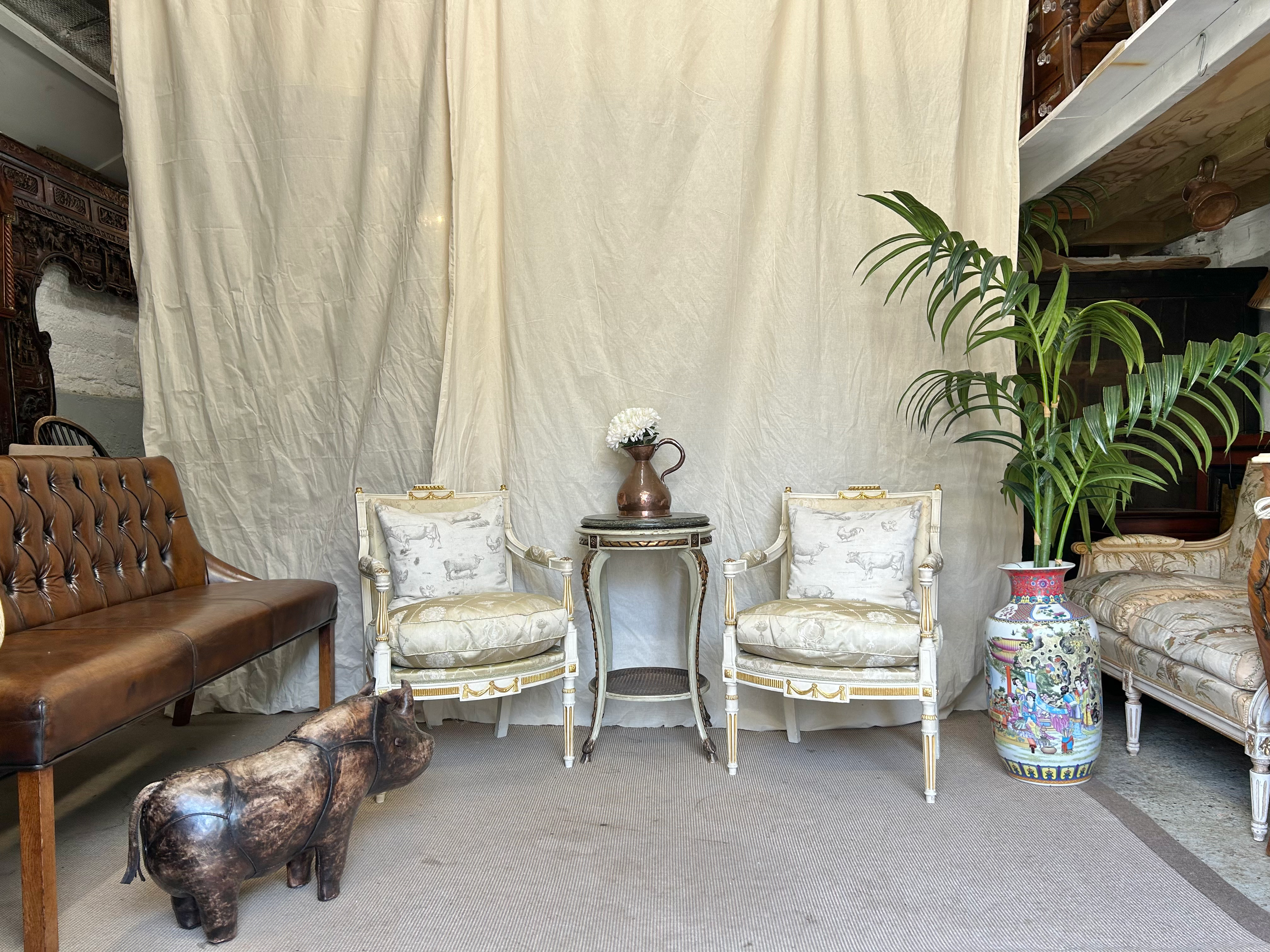 Pair Of Vintage Style French Armchair Love Seat Louis XV Style Accent Chair