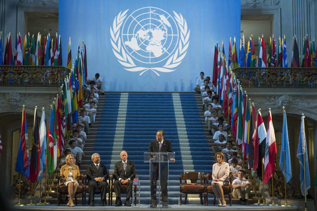 Landmarks light up UN blue on 70th anniversary this Saturday