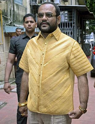 Indian Businessman Celebrates 45th Birthday with 4kg Gold Shirt