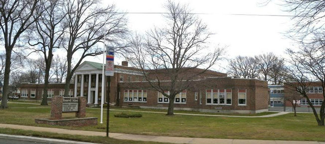 New Jersey teacher who was late for work 111 times can keeps his job