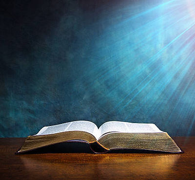 Estudio Biblico.jpeg