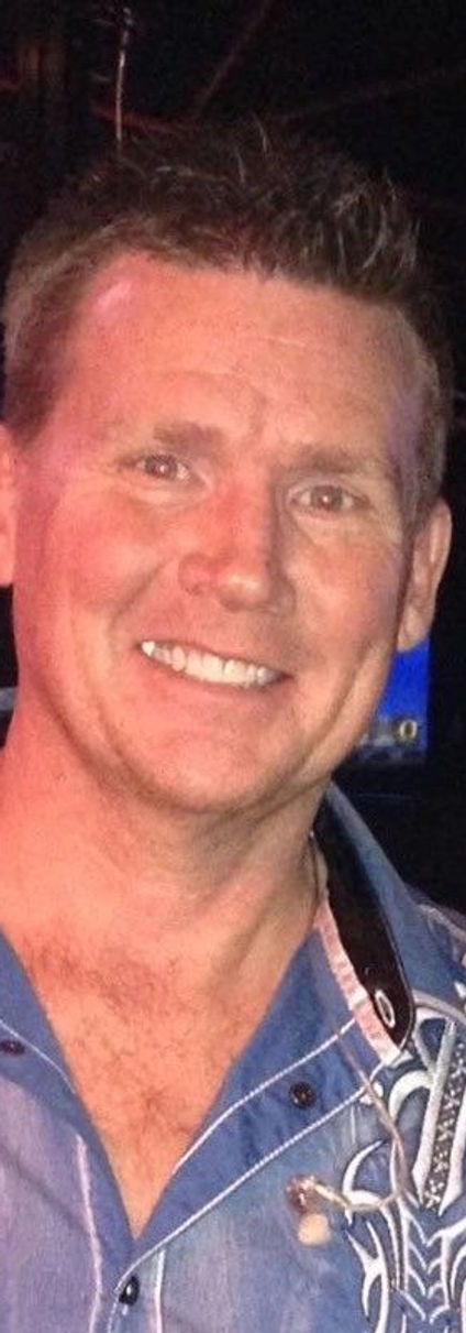 MARK STAHL - BASS / VOCALS