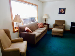 Lounge in Retreat Master Suite