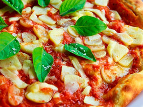 Mushroom and Tomato Pizza