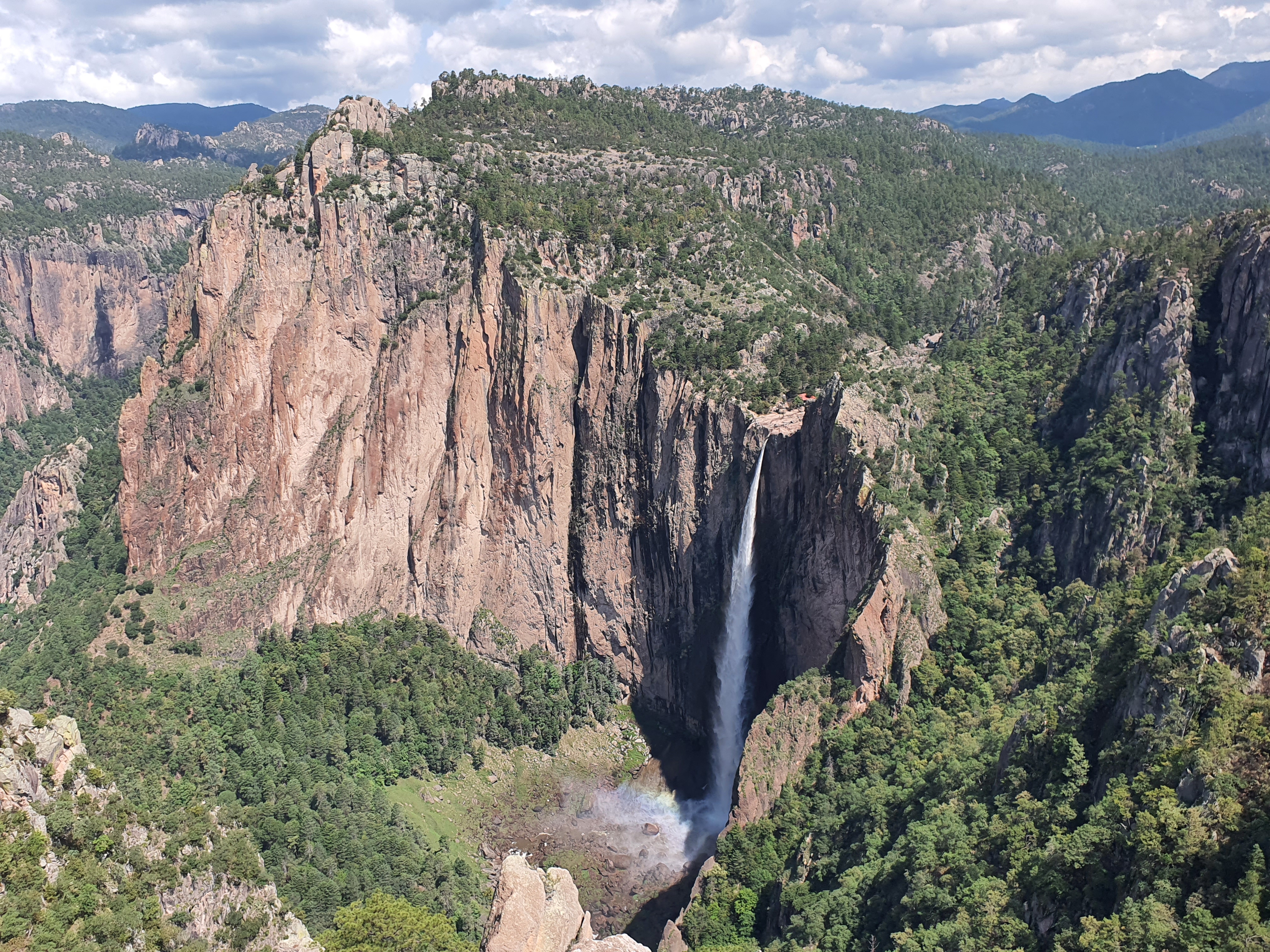 Cascada de Basaseachi en Chihuahua