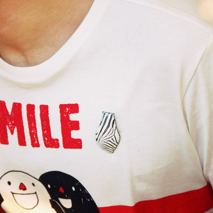 サムネイル： Zebra Cats - Brooch #FCBRO8