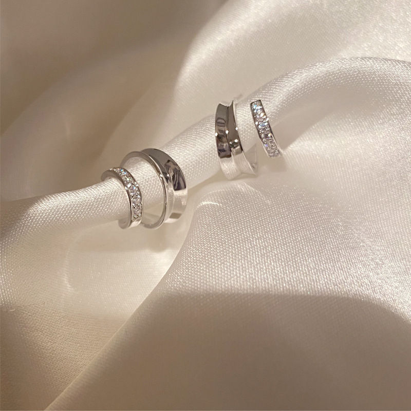 Thumbnail: Double C Hoop Earrings -S925 Post