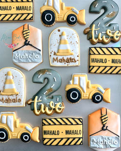 Custom construction cookies
