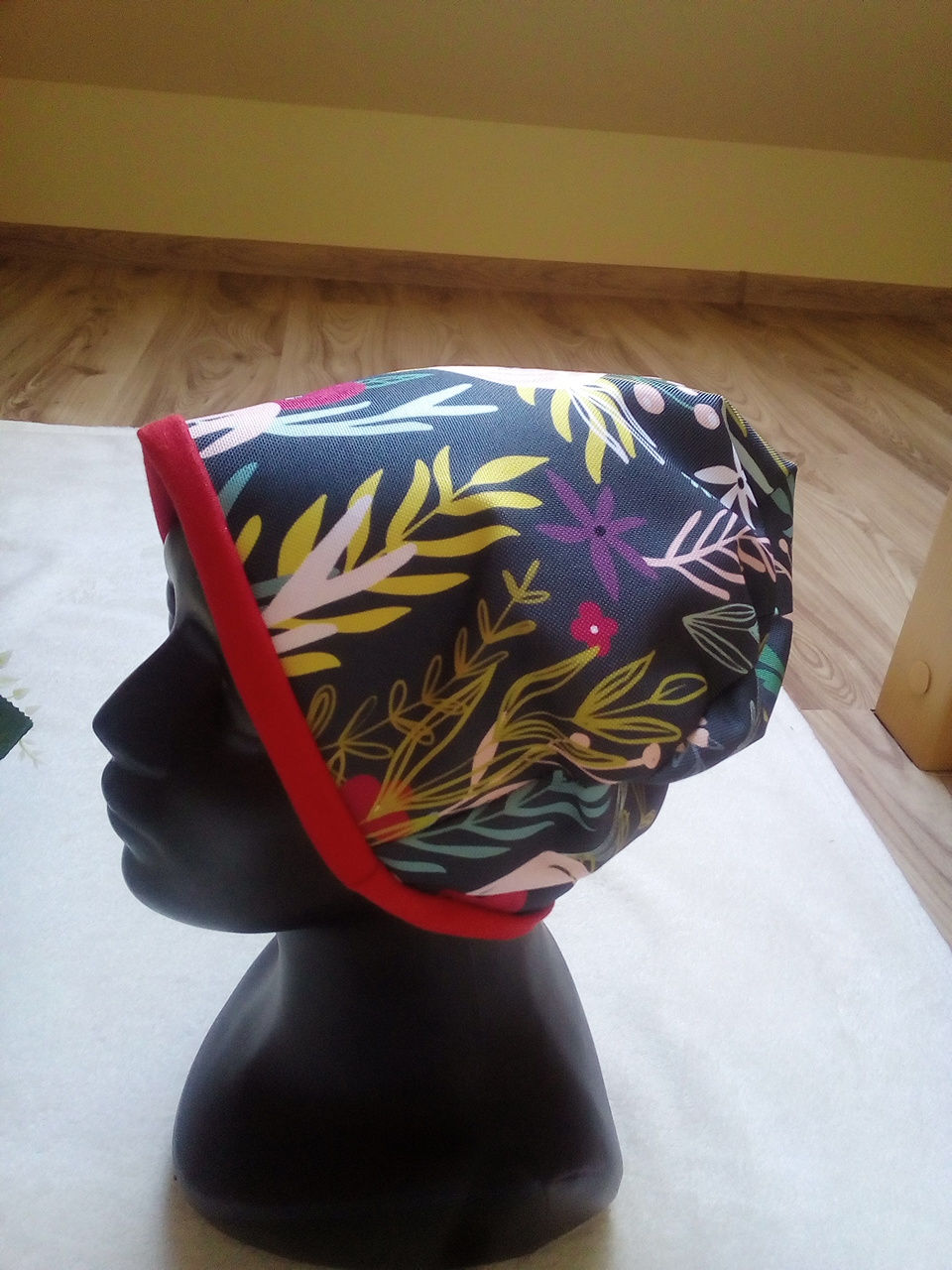 Czapka wodoodporna męska damska i dla dzieci kwiaty