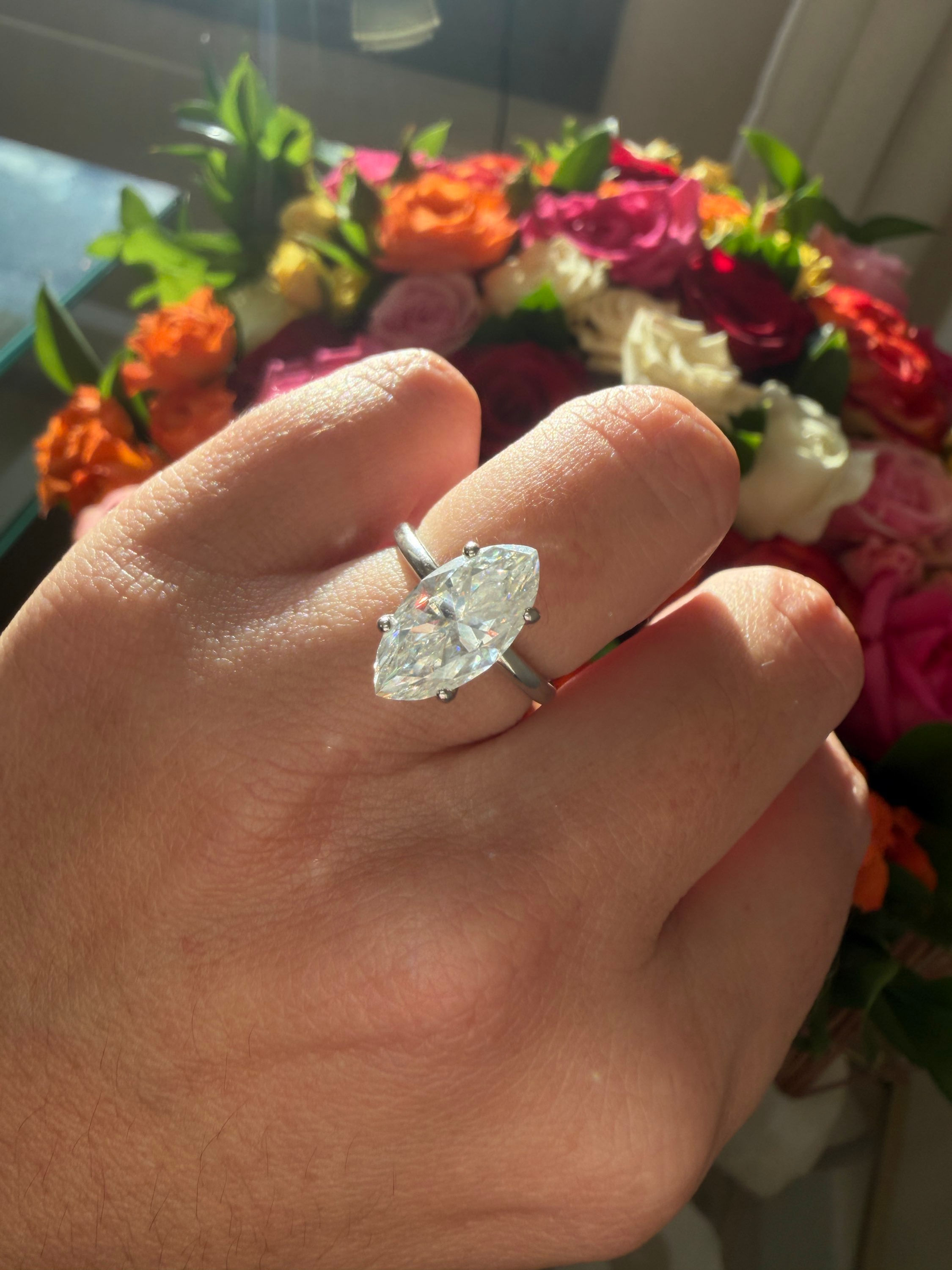 Anel Antonella Navete Moissanite 3ct