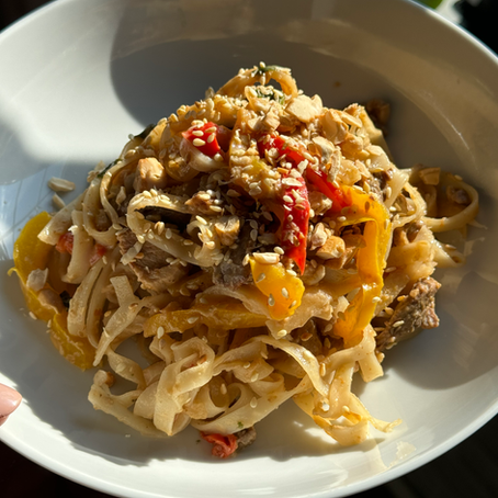 Rice Noodles with Steak and Spicy Peanut Sauce