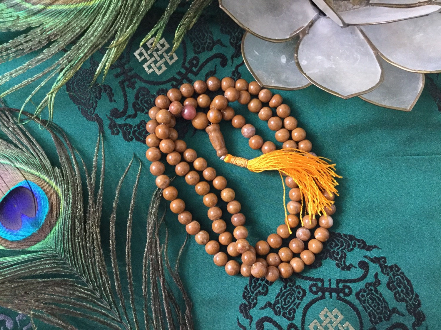 Mala bouddhiste en Jaspe jaune