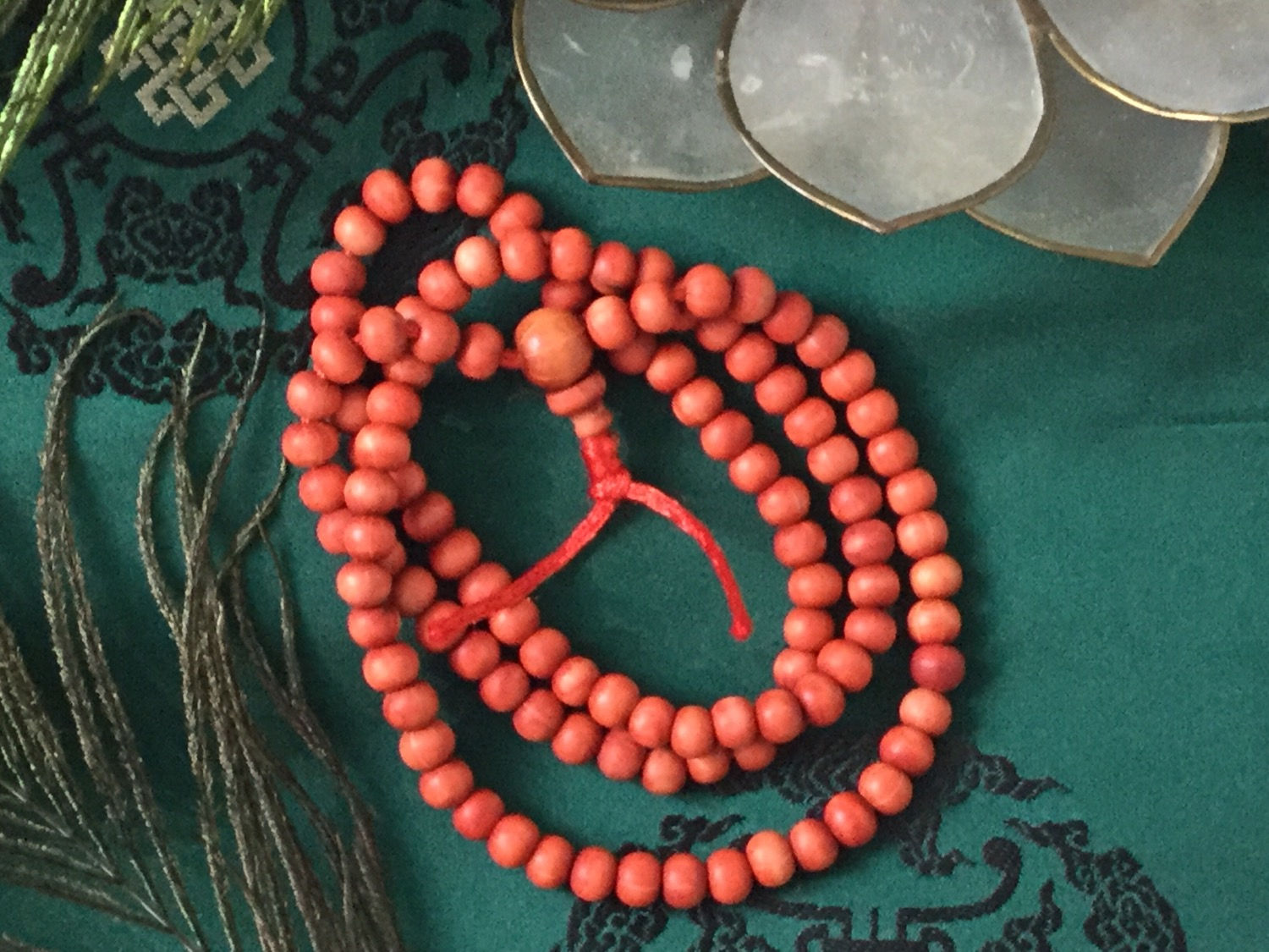 Buddhist mala in olive tree beads (8mm) circumference 85 cm