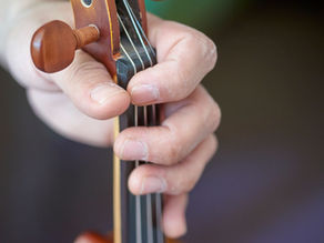 "A Deep Dive into Mastering Deva Deva Kalayamithe on the Carnatic Violin"