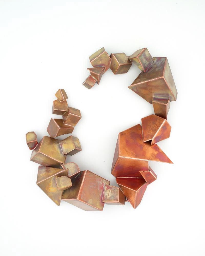 Corners (shoulder piece)