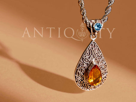 The Beauty of Soul Pendants from Antiquity : symbolic soul jewelry