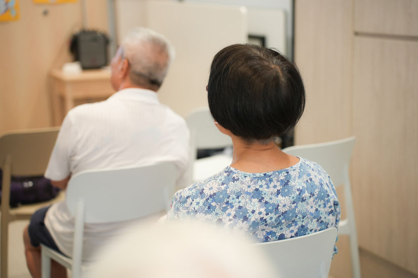 卓坤醫療於中醫健康講座中，讓參加者了解失眠的症狀和成因。