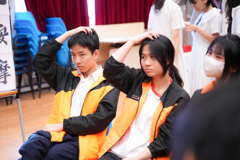 中醫文化攤位讓參加的學生透過親身體驗更認識中醫