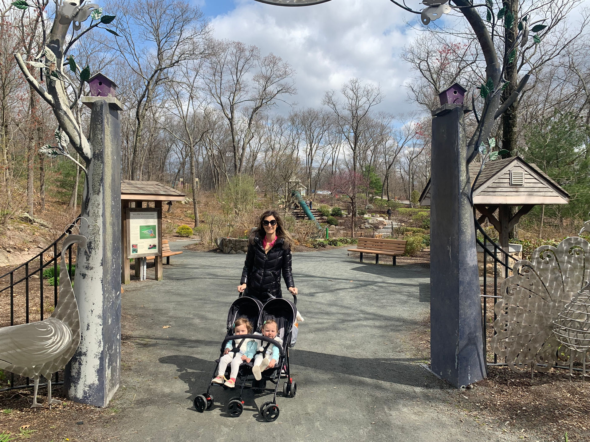 Dream on Me Volgo Twin Umbrella Stroller