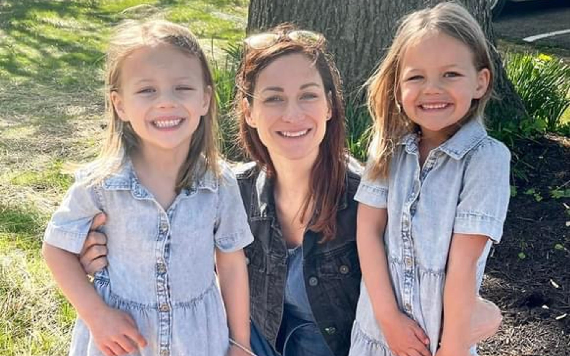How to Handle Sibling Rivalry with Twins