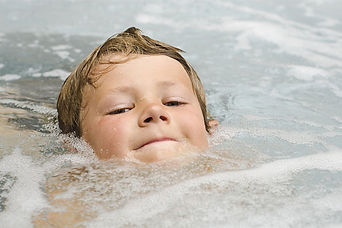 kids-in-hottubs-4.jpeg