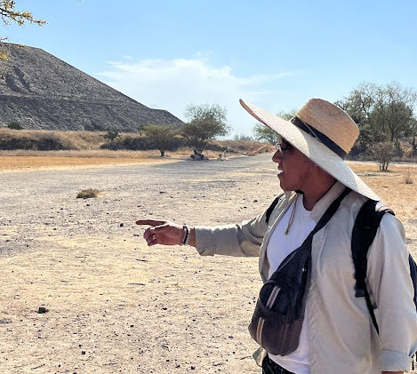 Tour Guide 