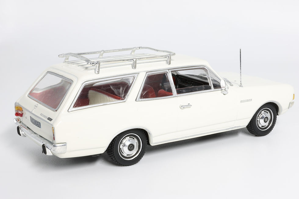 #466 - Opel Rekord C Caravan (1967) - Minichamps 430 056110