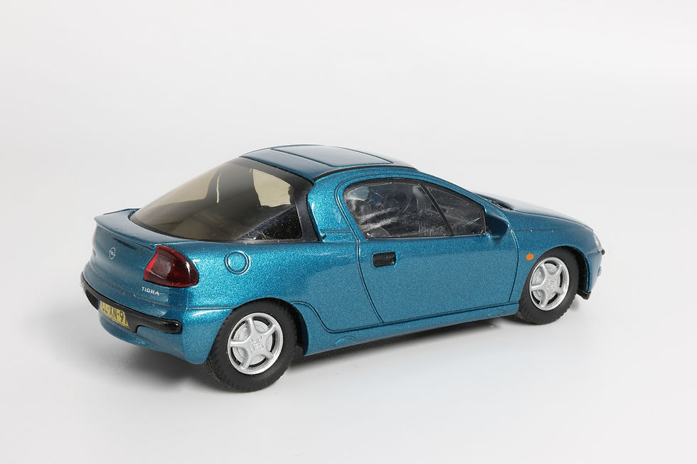 #29 - Opel Tigra A (1995) - Schuco