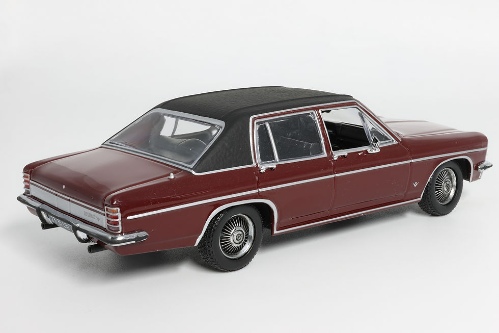 #365 - Opel Diplomat B (1972) - Maxichamps 940 046071
