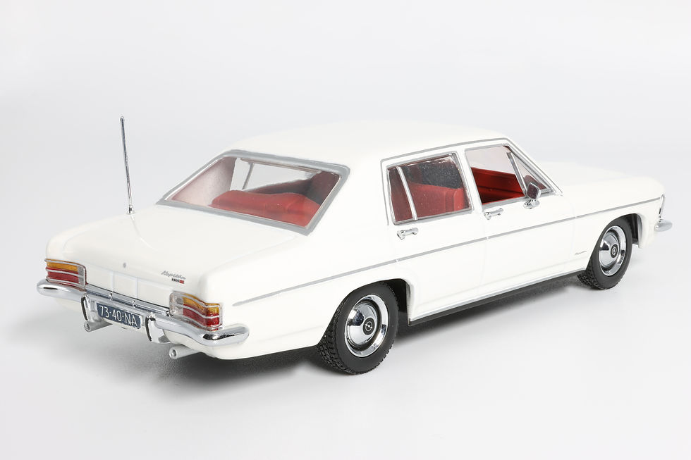 #341 - Opel Kapitän B (1970) - Minichamps 430 046000