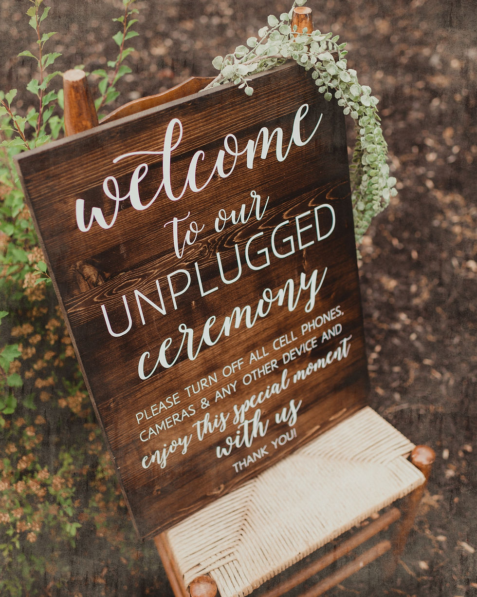 Unplugged Ceremony: How to Ask Guests to Put Phones Away Nicely