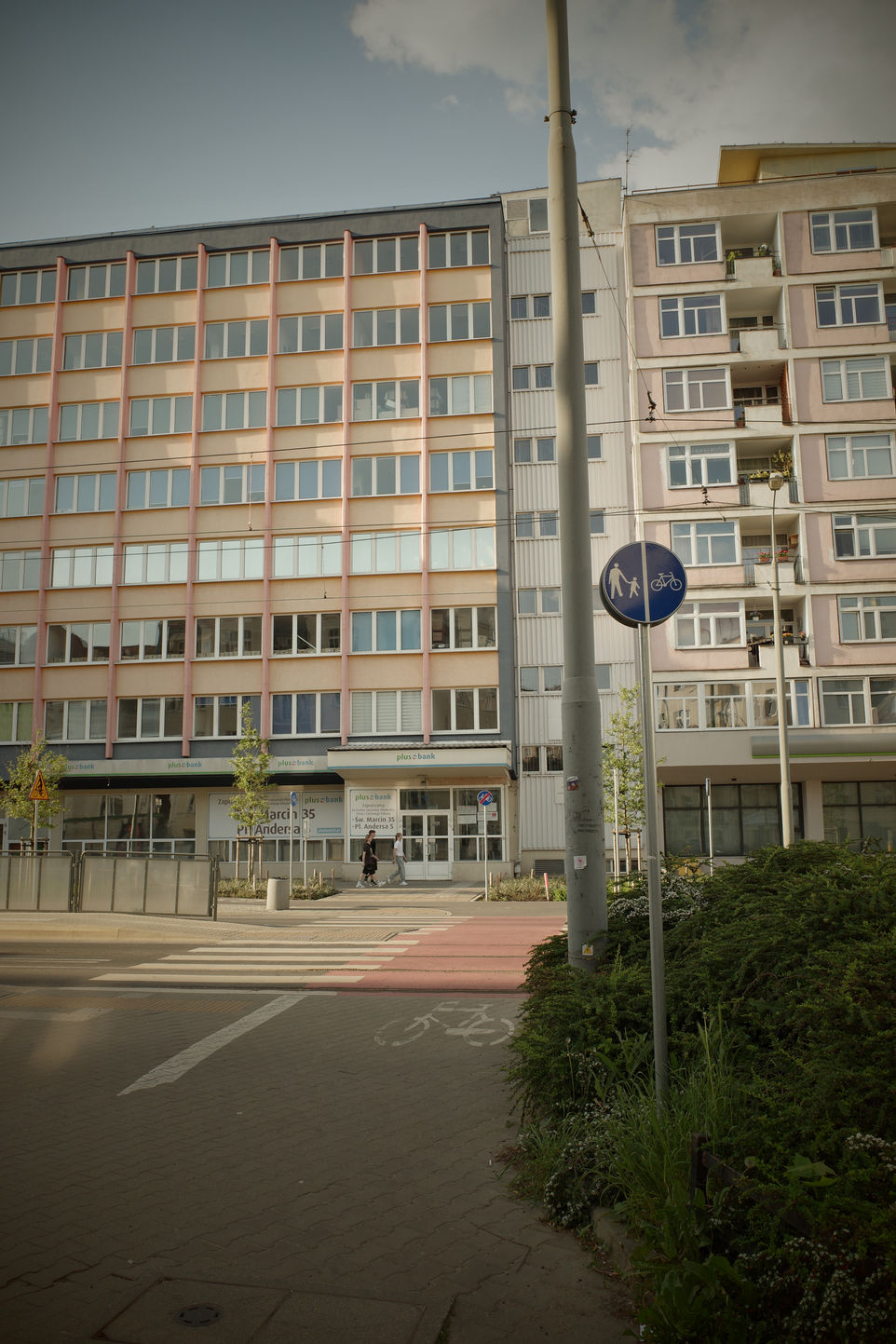 R0000175