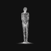 דמות אנושית מצוירת בקווים לבנים עומדת לבד על רקע שחור, ידיים שלובות, אווירה שקטה ומלנכולית.