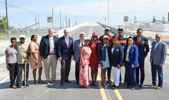 CSW Overpass Dedication_02.JPG