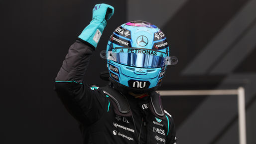 Russell conquista “pole” no Canadá