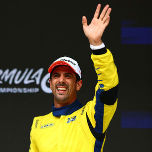 Lucas di Grassi ganha em Shanghai