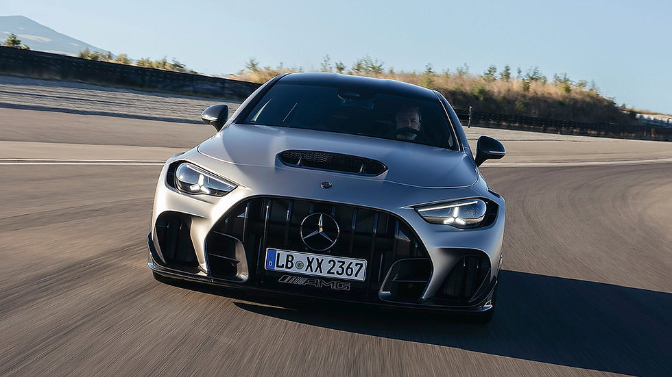 Mercedes-AMG CLE 646 Spezialanfertigung: V8, tração traseira e só 30 exemplares