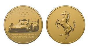 V6 híbridos Ferrari em moedas