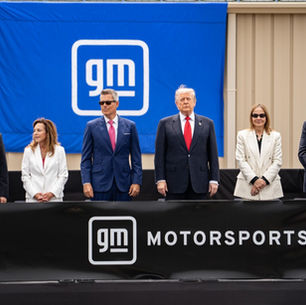 Trump ataca carros elétricos (outra vez!)