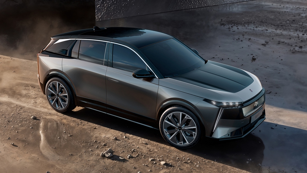 DS Nº7: um híbrido, três elétricos thumbnail